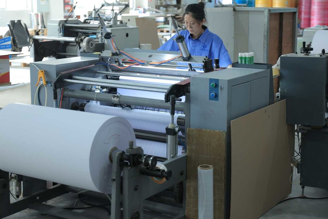 Thermal Small Roll Slitting Machine Durable Operating Life Long Using Period High Accuracy