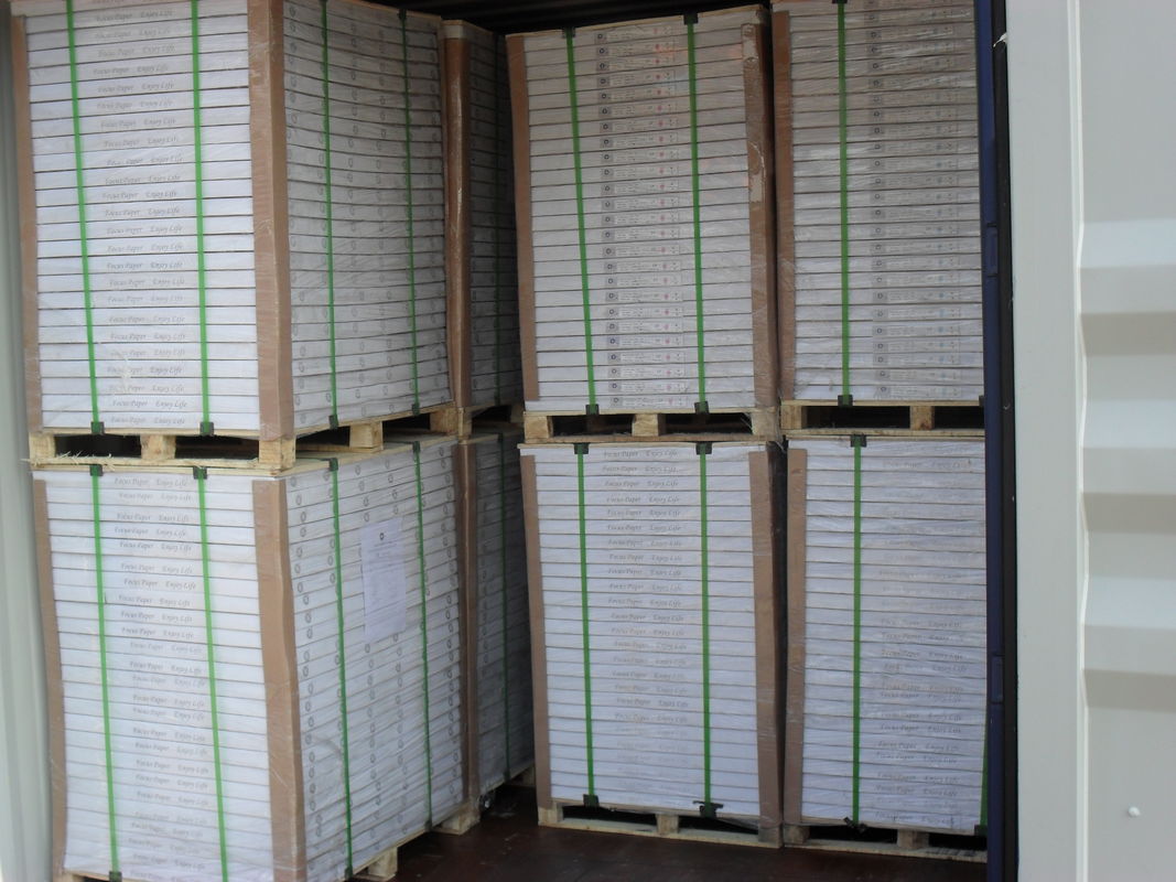 787mm 1092mm 80gsm Uncoated Offset Printing Paper 70gsm  OEM