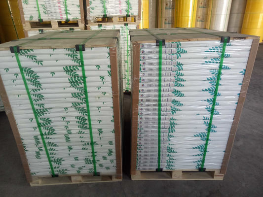 Marca china 100% Importación de madera virgen de pulpa de papel sin carbono de colores NCR hojas de alta rigidez